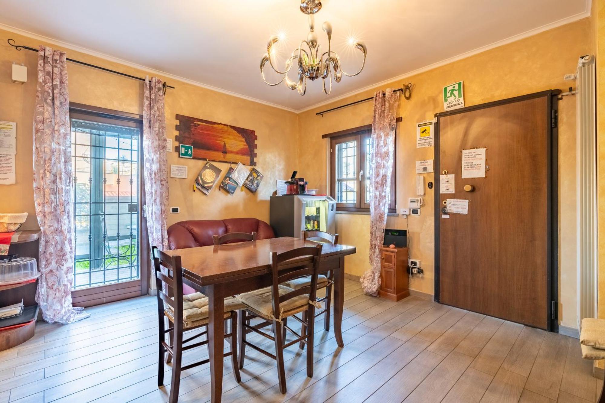 Sole Bed and Breakfast Rom Eksteriør billede